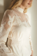 Blusa vintage de seda aperlada