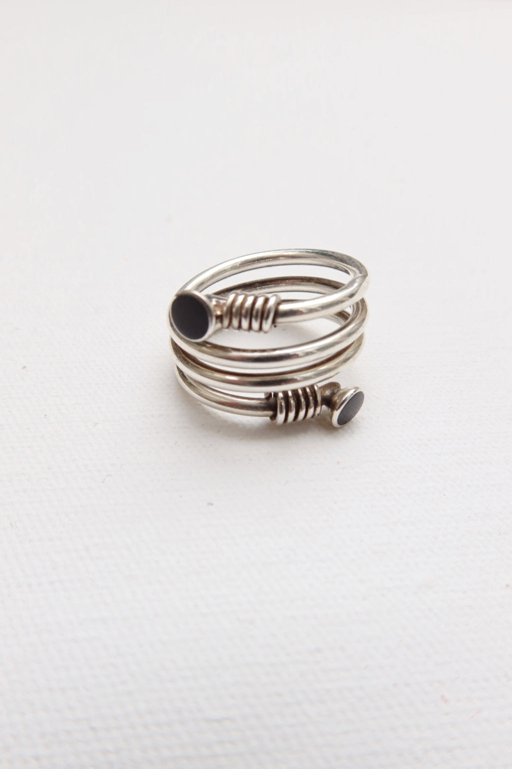 Anillo espiral de plata